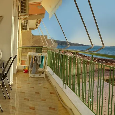 Sea View Coral Reef *