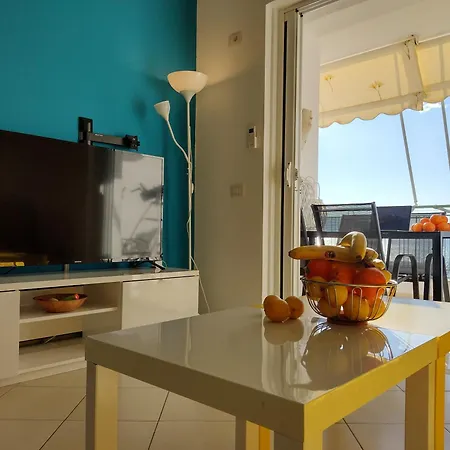 Sea View Coral Reef Apartment *
