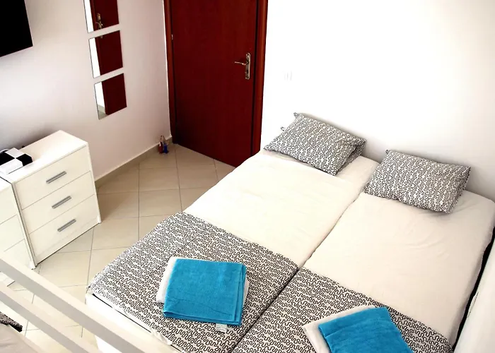 Sea View Coral Reef 公寓 *